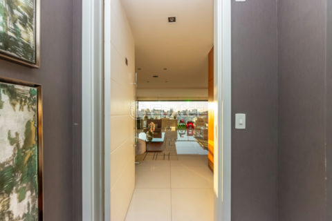 Image 51 - 1033842