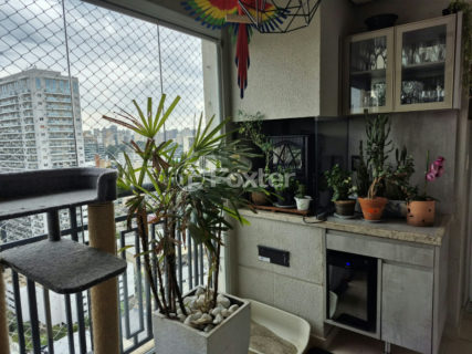 Image 3 - 1033844