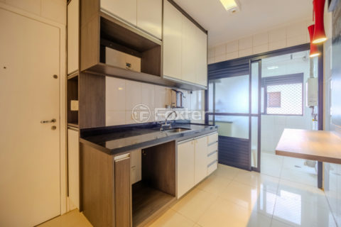 Image 34 - 1033845
