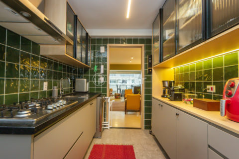 Image 15 - 1033849
