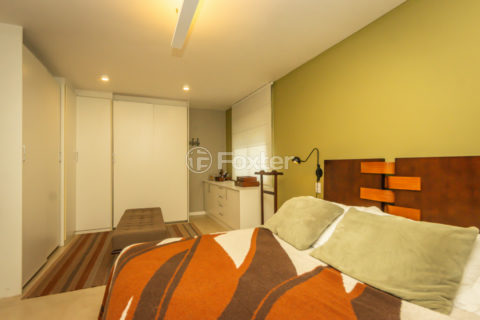 Image 31 - 1033849