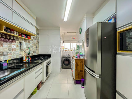Image 7 - 1033850