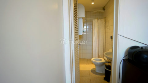 Image 30 - 1033852