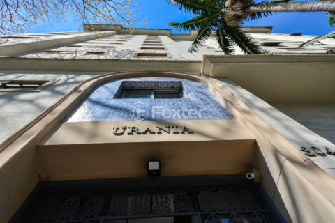 Image 40 - 1033856