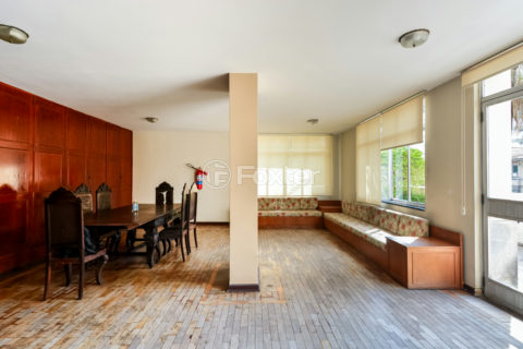Image 34 - 1033856