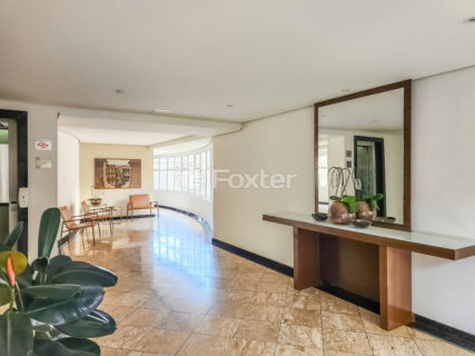 Image 34 - 1033857