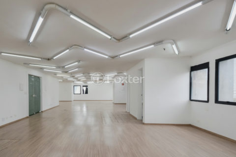 Image 1 - 1033865