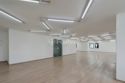 Image 4 - 1033865