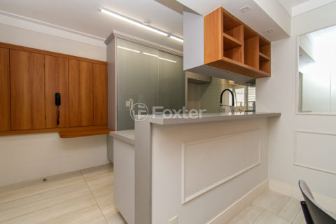 Image 10 - 1033867
