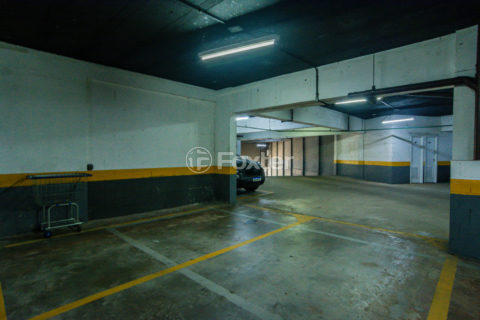 Image 27 - 1033870