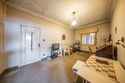 Image 43 - 1033882