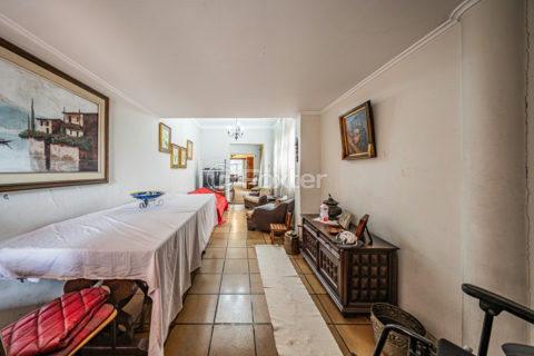 Image 23 - 1033882