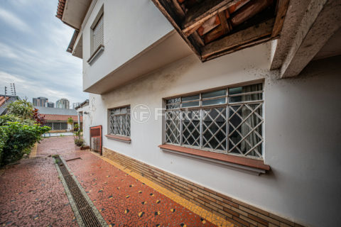 Image 72 - 1033882