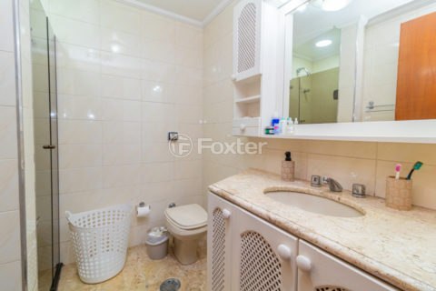 Image 32 - 1033883