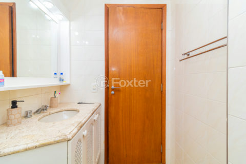Image 31 - 1033883