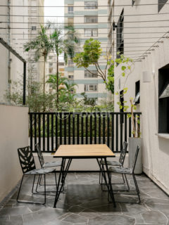 Image 30 - 1033884