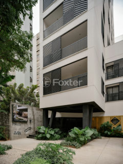 Image 39 - 1033884