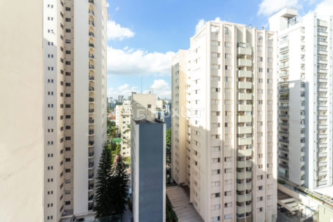 Image 5 - 1033886