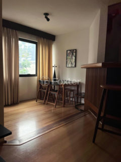 Image 3 - 1033893