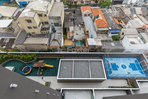 Image 28 - 1033898