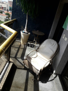Image 9 - 1033904