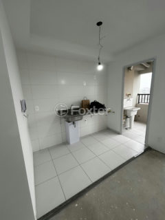 Image 3 - 1033909