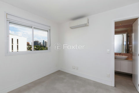 Image 49 - 1033911
