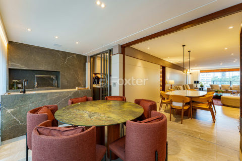 Image 22 - 1033914
