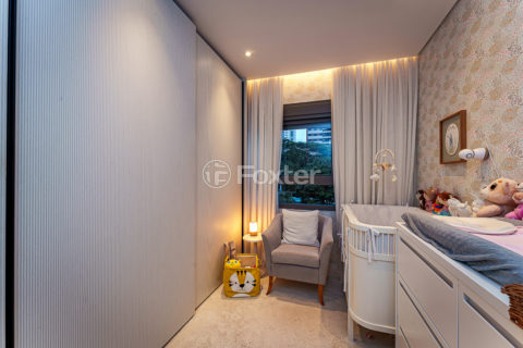 Image 42 - 1033914