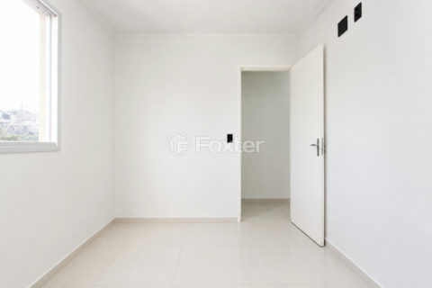 Image 21 - 1033915
