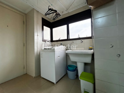 Image 7 - 1033920