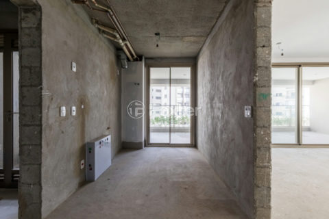 Image 9 - 1033928