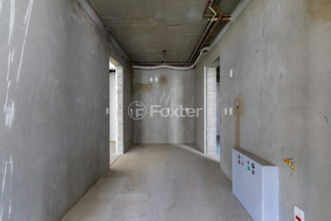 Image 10 - 1033928