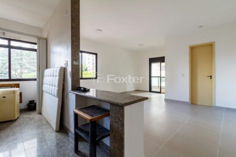 Image 7 - 1033929