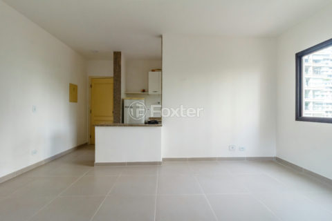 Image 3 - 1033929