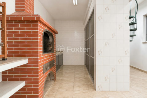 Image 19 - 1033936