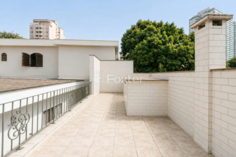 Image 21 - 1033936