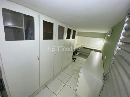 Image 80 - 1033937