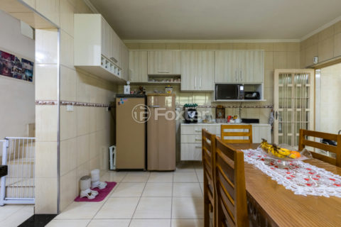 Image 38 - 1033945