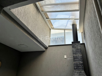 Image 32 - 1033947