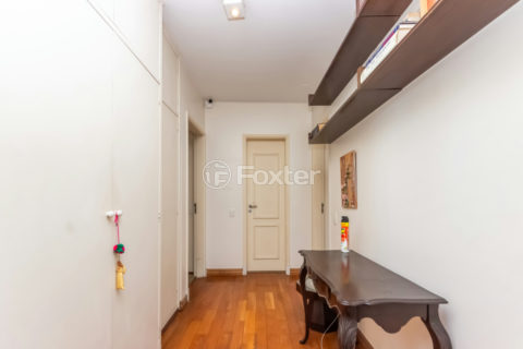Image 38 - 1033949