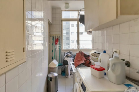 Image 21 - 1033951