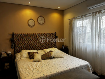 Image 22 - 1033952