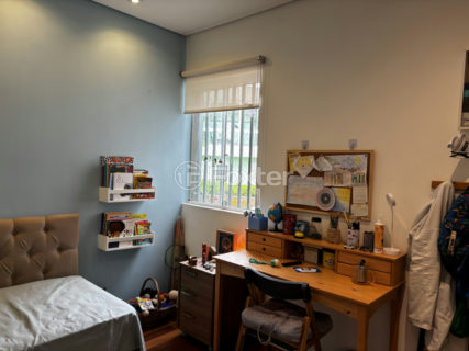Image 32 - 1033952