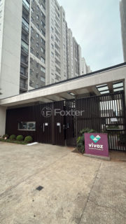 Image 20 - 1033956