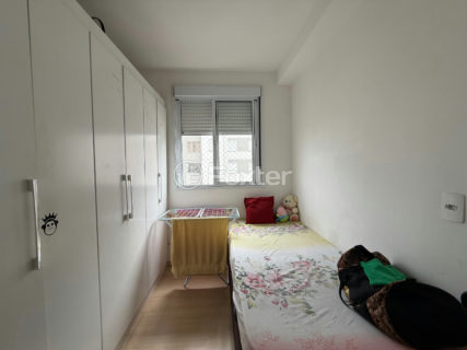 Image 8 - 1033956