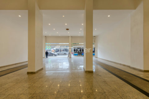 Image 17 - 1033959