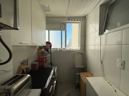 Image 30 - 1033968