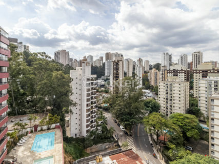 Image 11 - 1033970