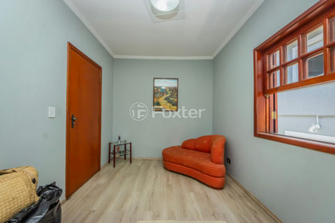 Image 35 - 1033971